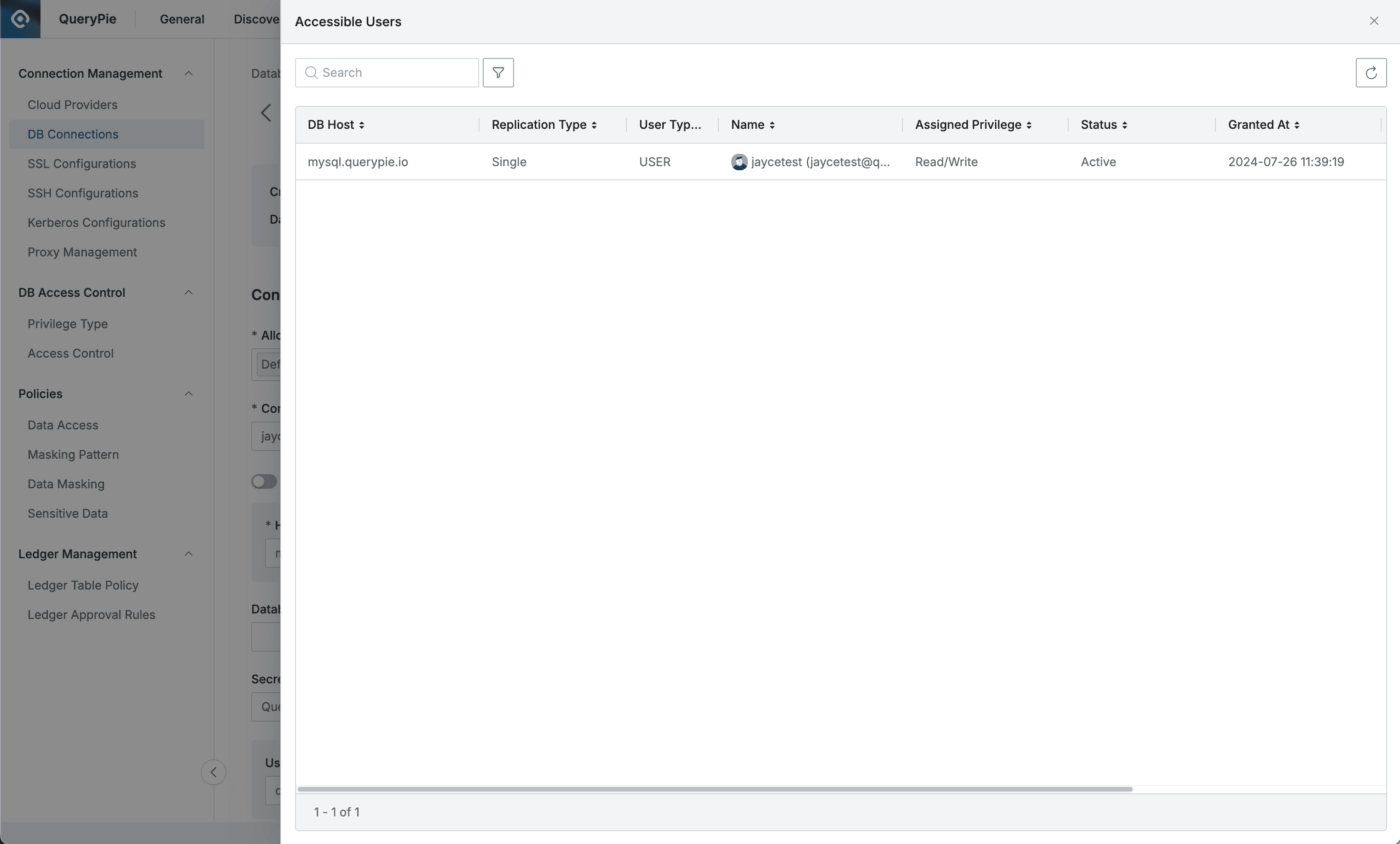 Administrator > Databases > DB Connections > List Details > Accessible Users
